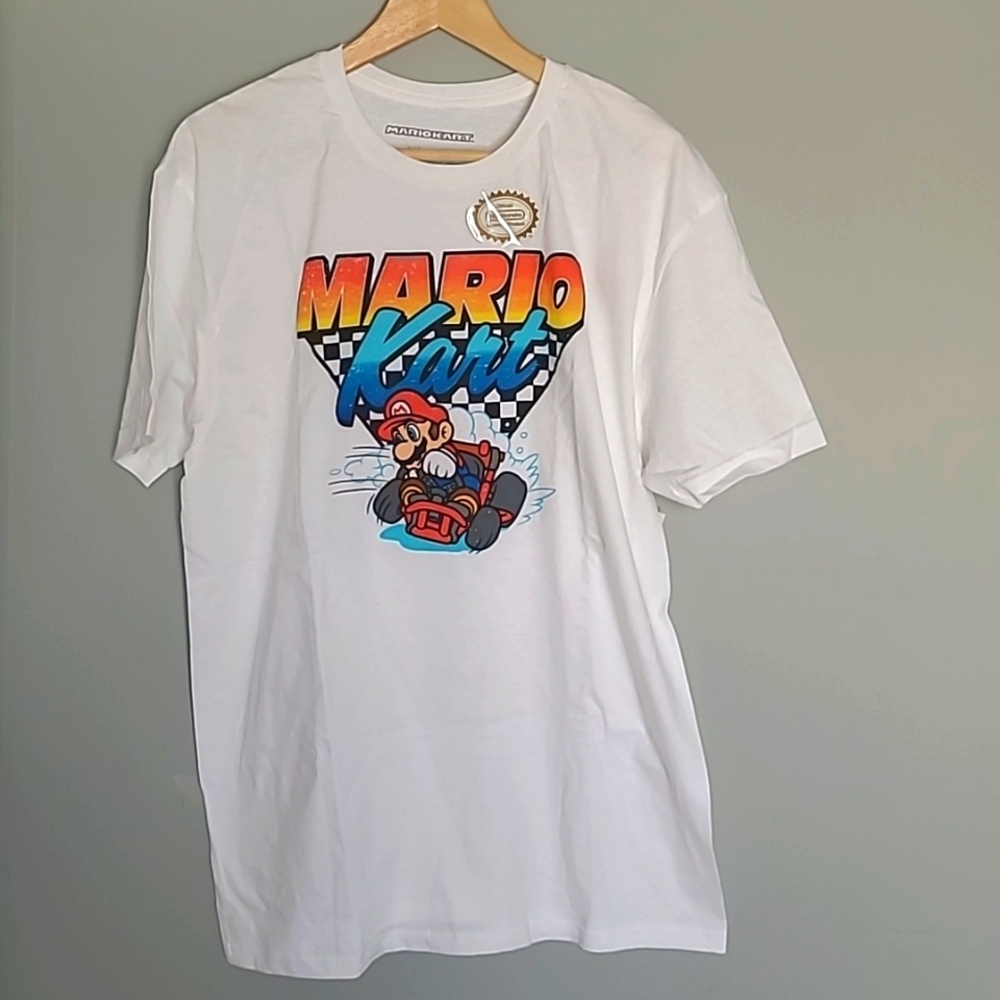 Nintendo Super Mario Kart Team Driver T-shirt NWT Size Large - Picture 3 of 5